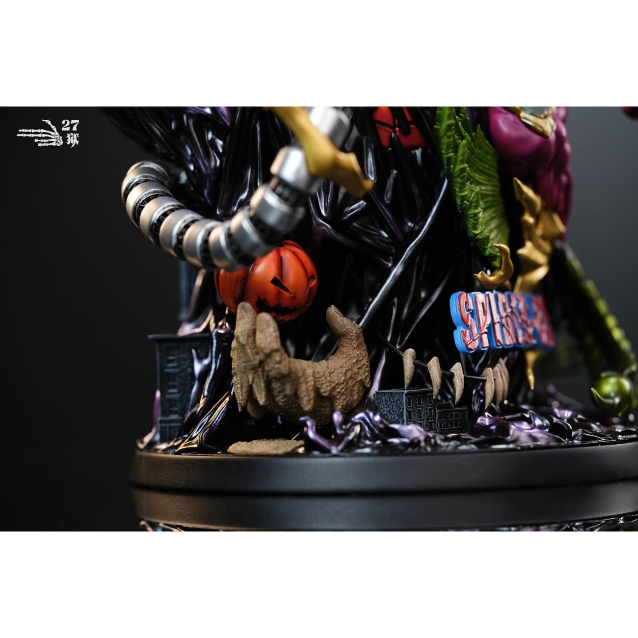 27 Yu Studio - Spider-Man Bust