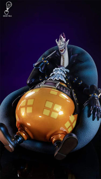 Brain Hole Studio - Sitting Jinbe / Sitting Gecko Moria