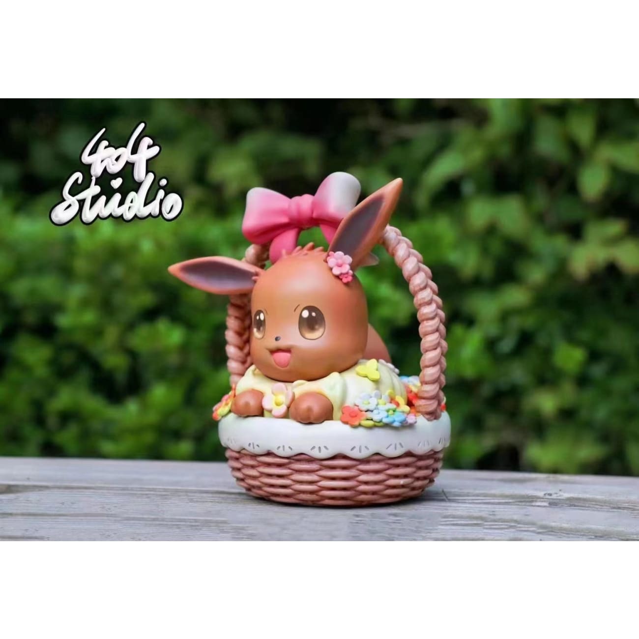 404 Studio - Flower Basket Eevee