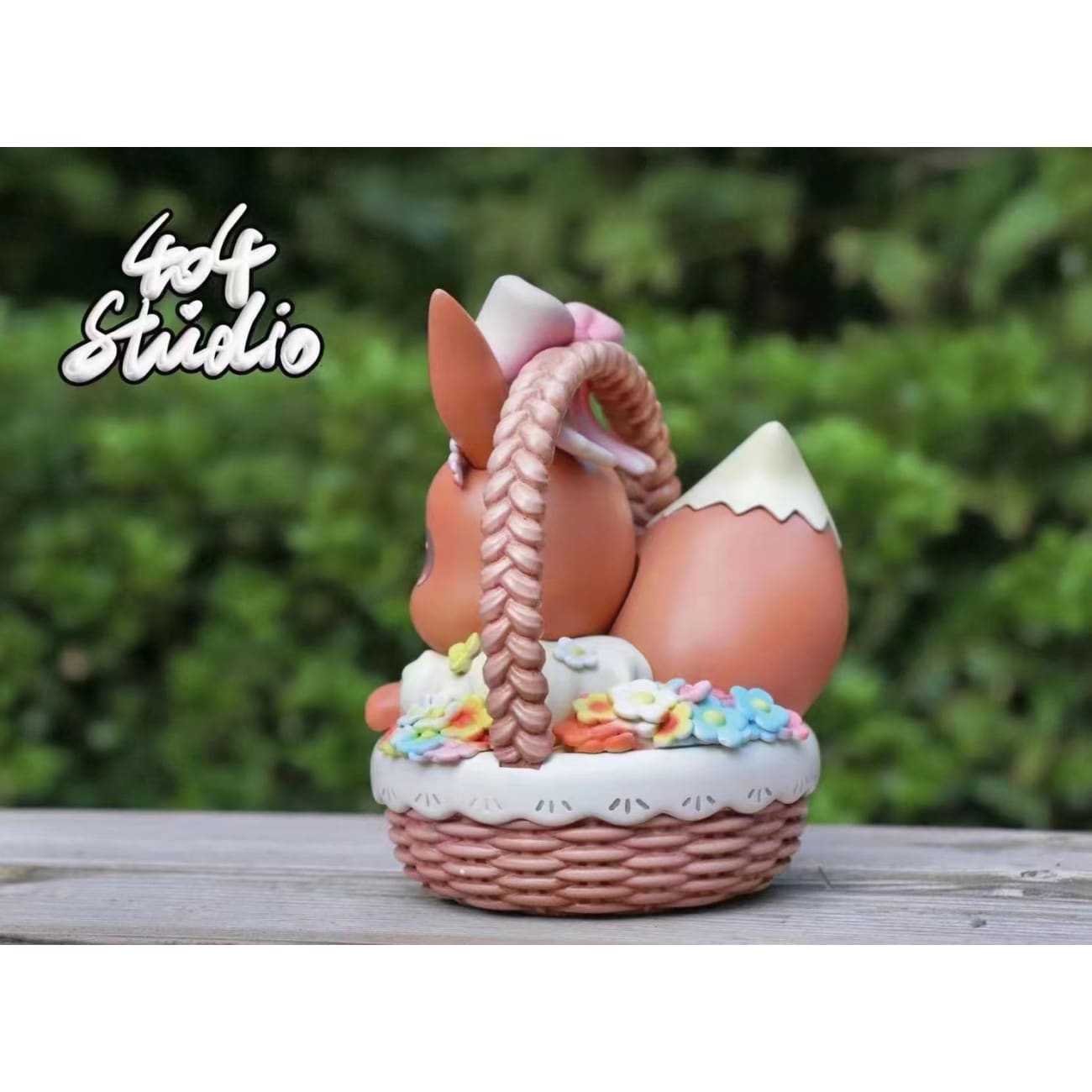 404 Studio - Flower Basket Eevee