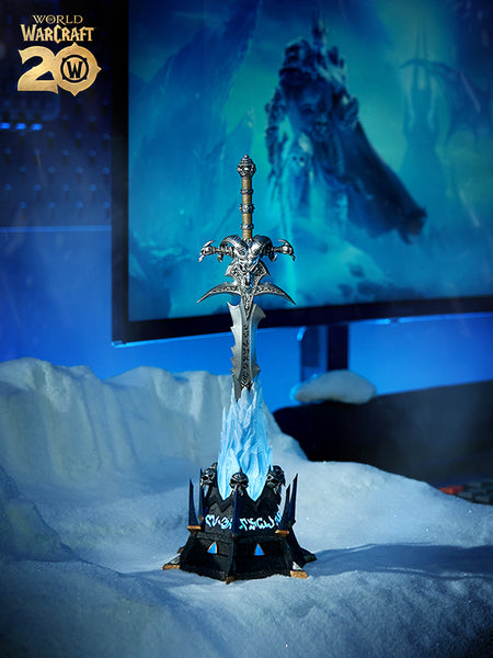 Blizzard Entertainment - Frostmourne