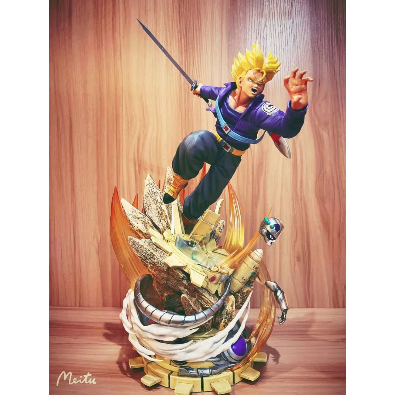 8 Studio - Trunks