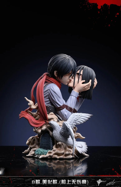 LC Studio - Mikasa Ackerman Kissing Eren Yeager Bust [2 Variants]