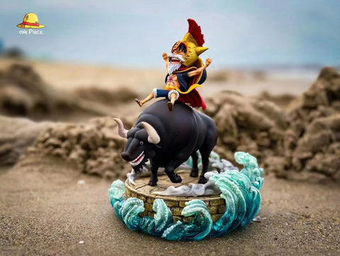 Straw Hat Studio - Bull Riding & Monkey D. Luffy