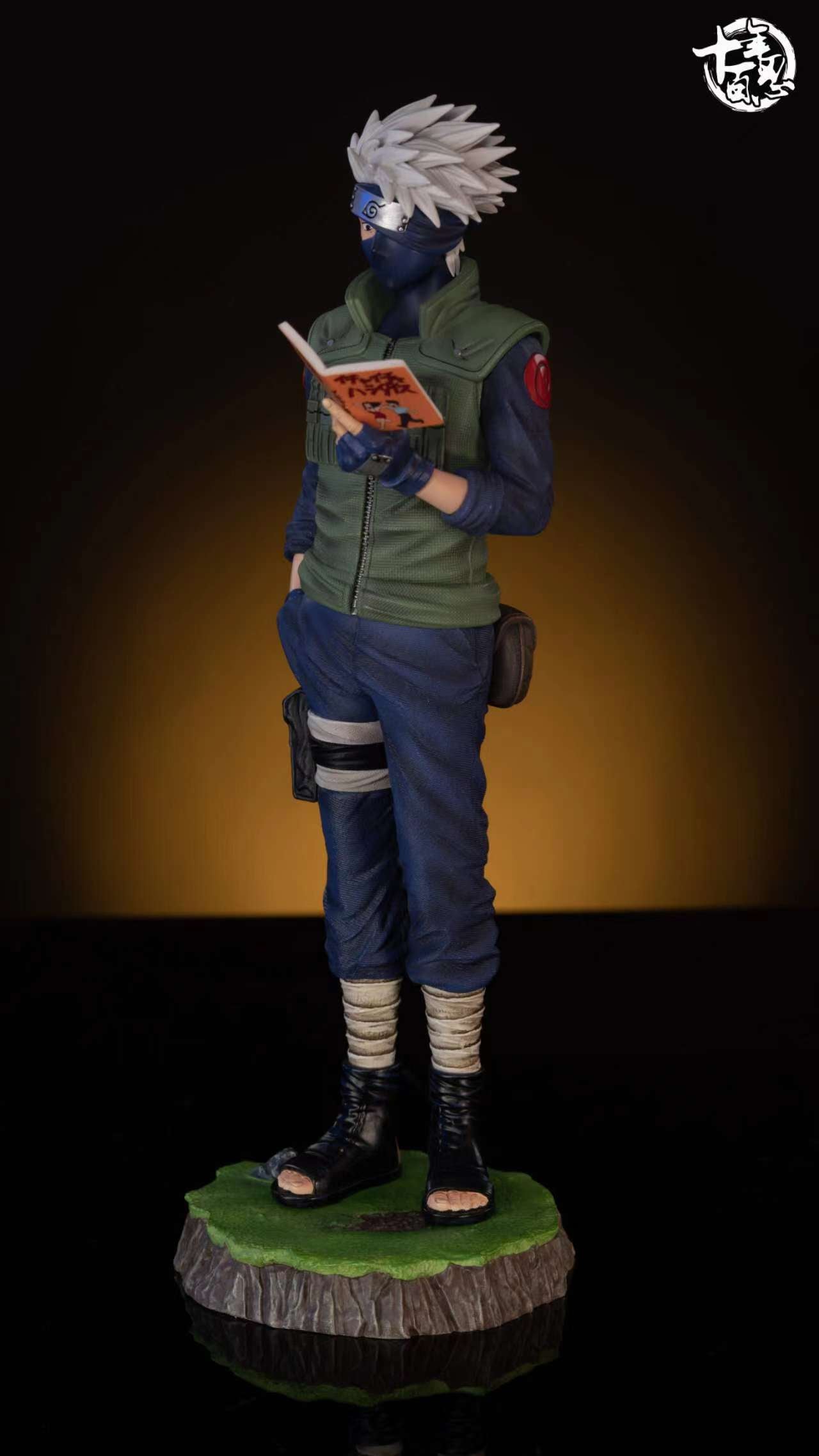 ShiNianBaiRen Studio - Reading Hatake Kakashi / Kancho Hatake Kakashi