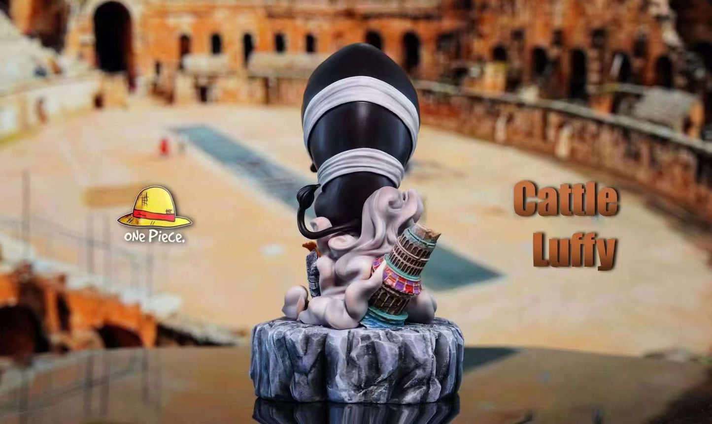 Straw Hat Studio - Monkey D. Luffy Carrying Cattle [2 Variants]