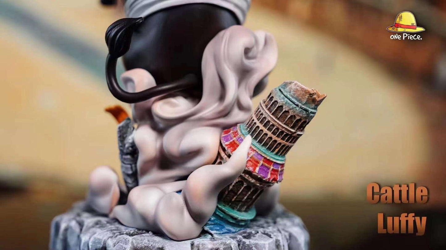 Straw Hat Studio - Monkey D. Luffy Carrying Cattle [2 Variants]
