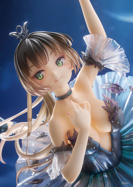 Wave Studio - Black Swan Girl