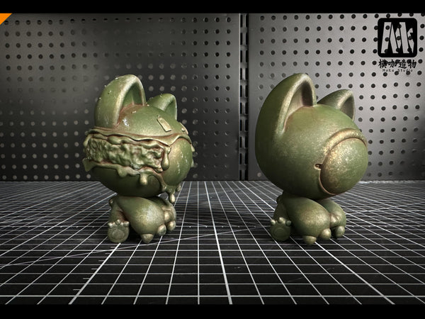 MoKa Studio - Bronze Cat [2 Variants]