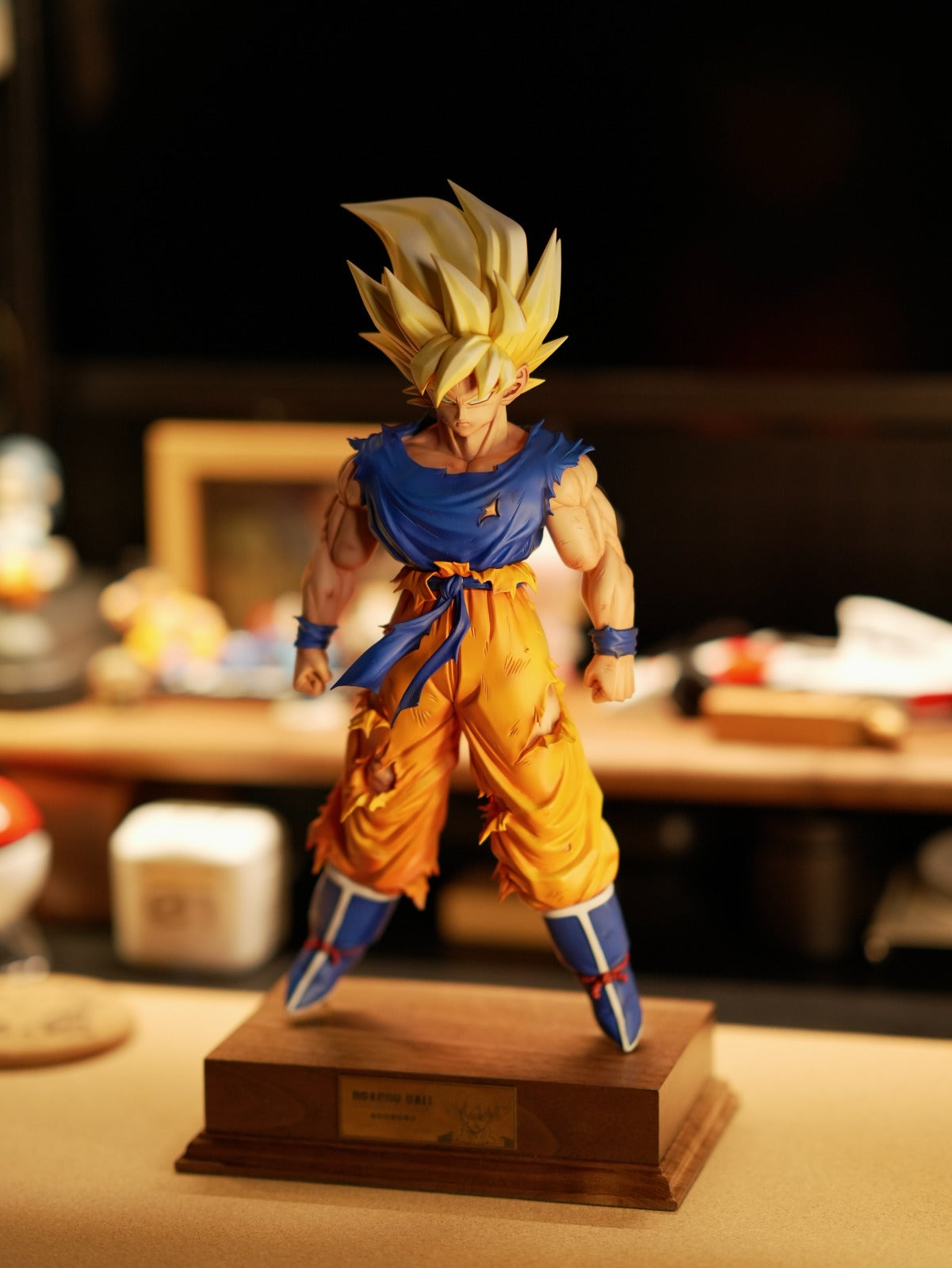 Jie Ke Bang Studio - Super Saiyan Son Goku [2 Variants]