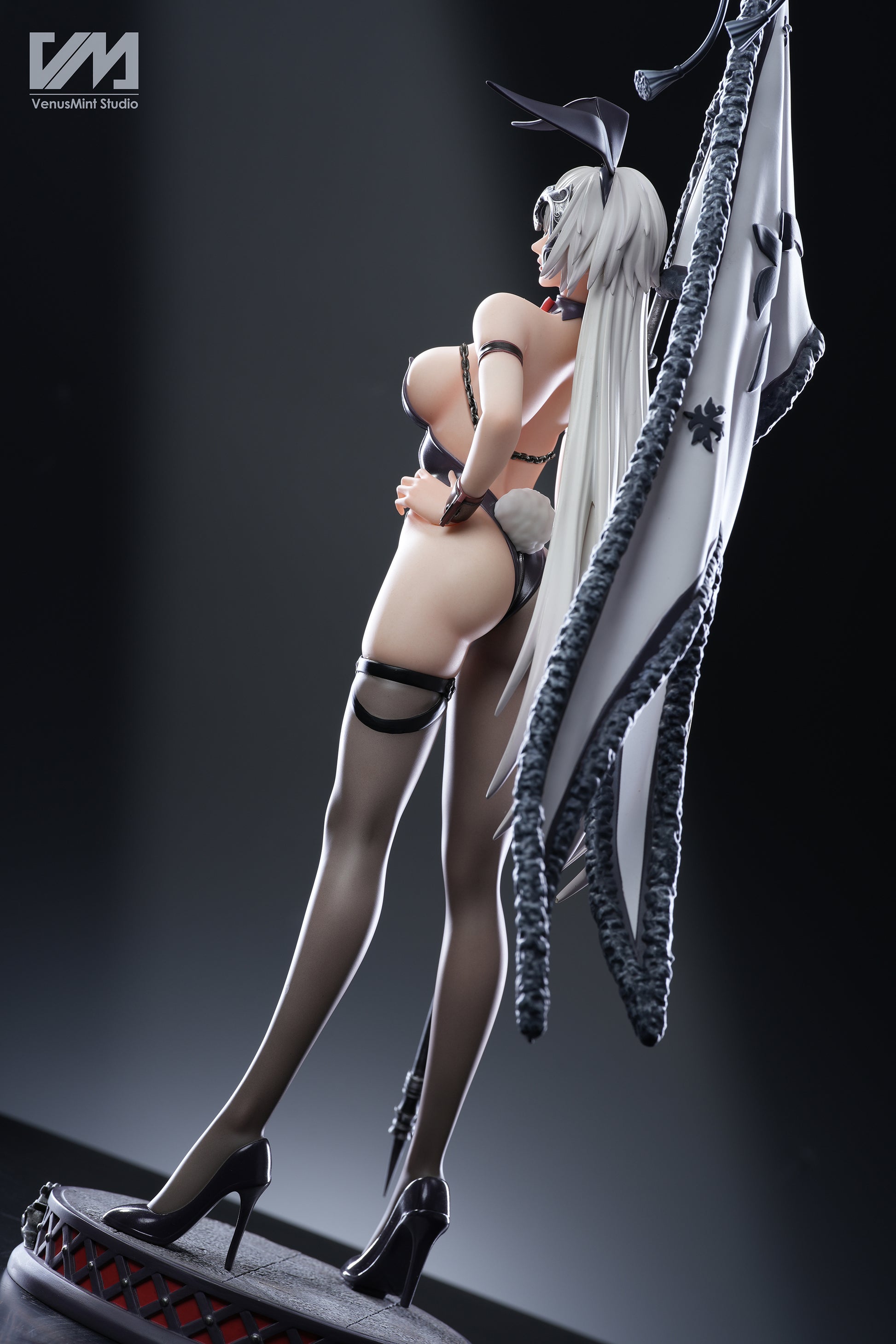 Venus Mint Studio - Bunny Jeanne d'Arc