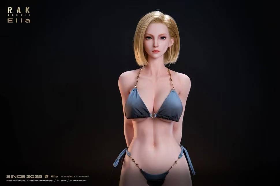 Rak Studio - Android 18 Cosplayer Ella