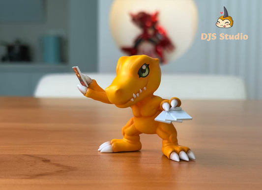 DJS Studio - Agumon the Card Player [2 Variants]