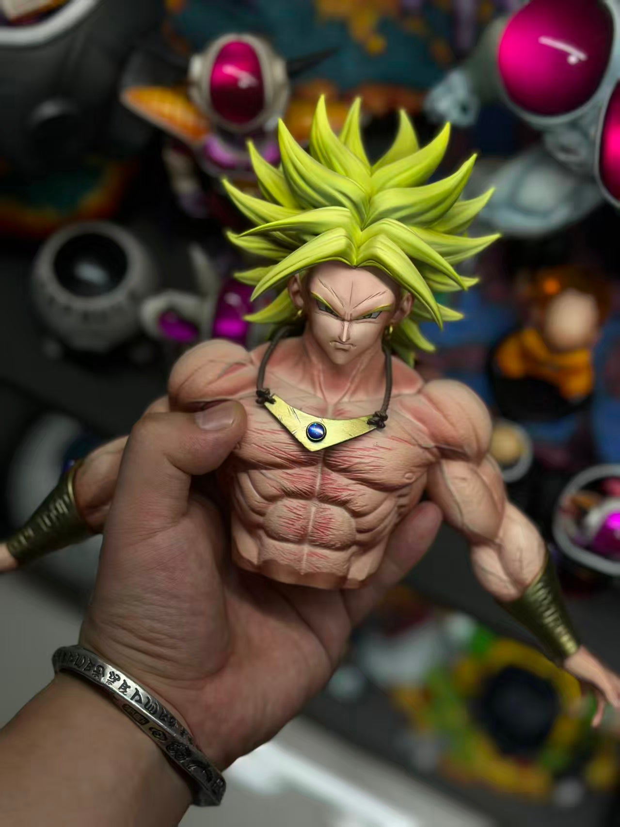 TOP 1 Studio - Broli Limited Edition [2 Variants]