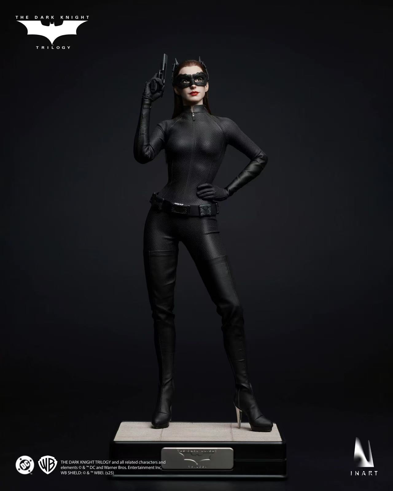 Queen Studios x INART- Catwoman 1/6 Collectible Figure [AgA029]
