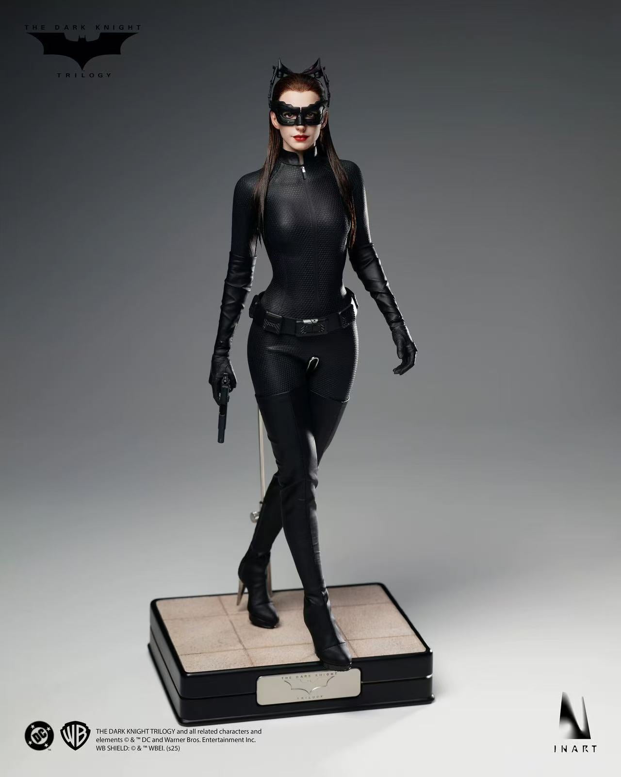 Queen Studios x INART- Catwoman 1/6 Collectible Figure [AgA029]