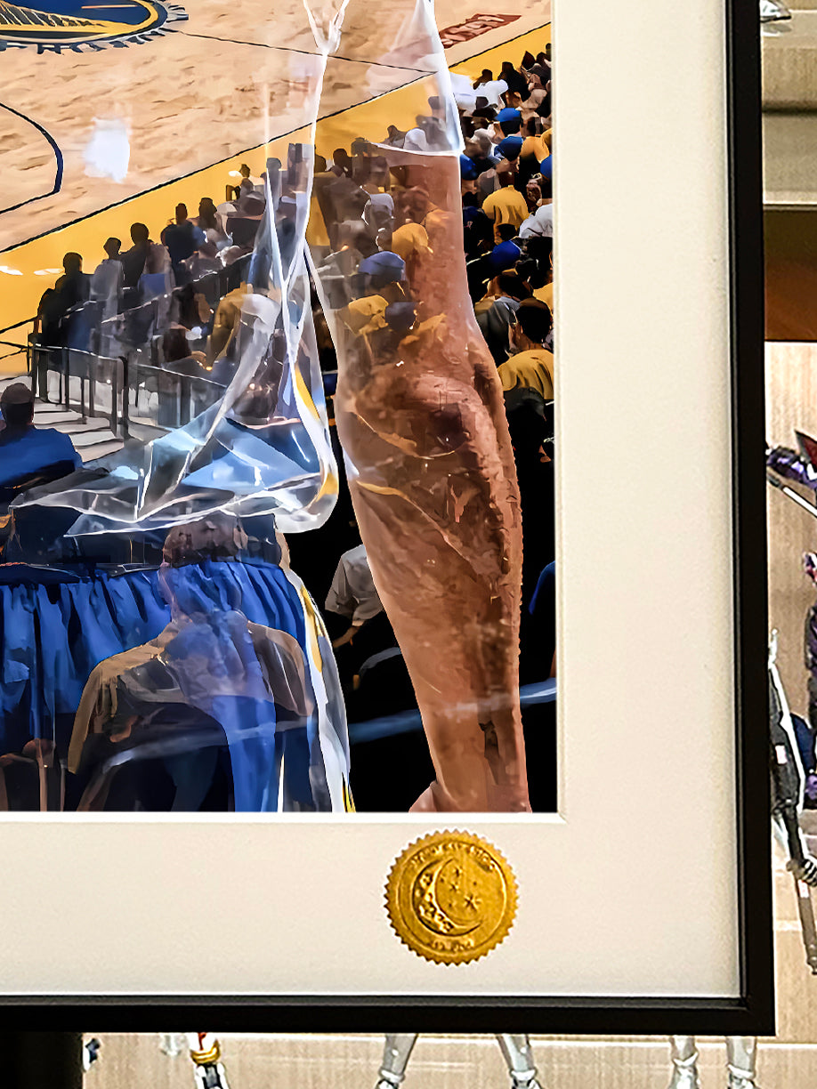 Xing Kong Studio - Curry's Back View Poster Frame