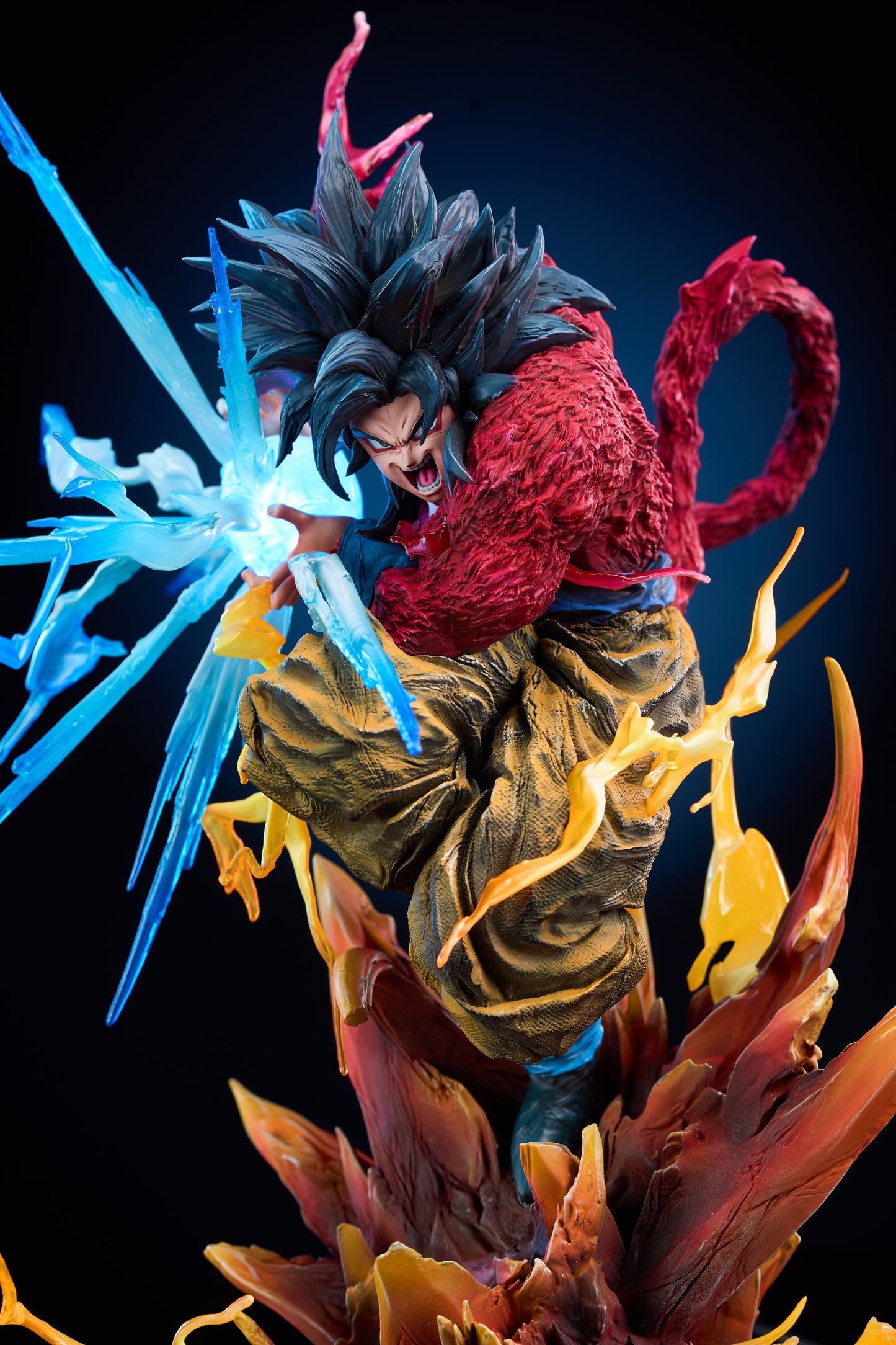 Iron Curtain Studio - Son Goku Super Saiyan [4 Variants]