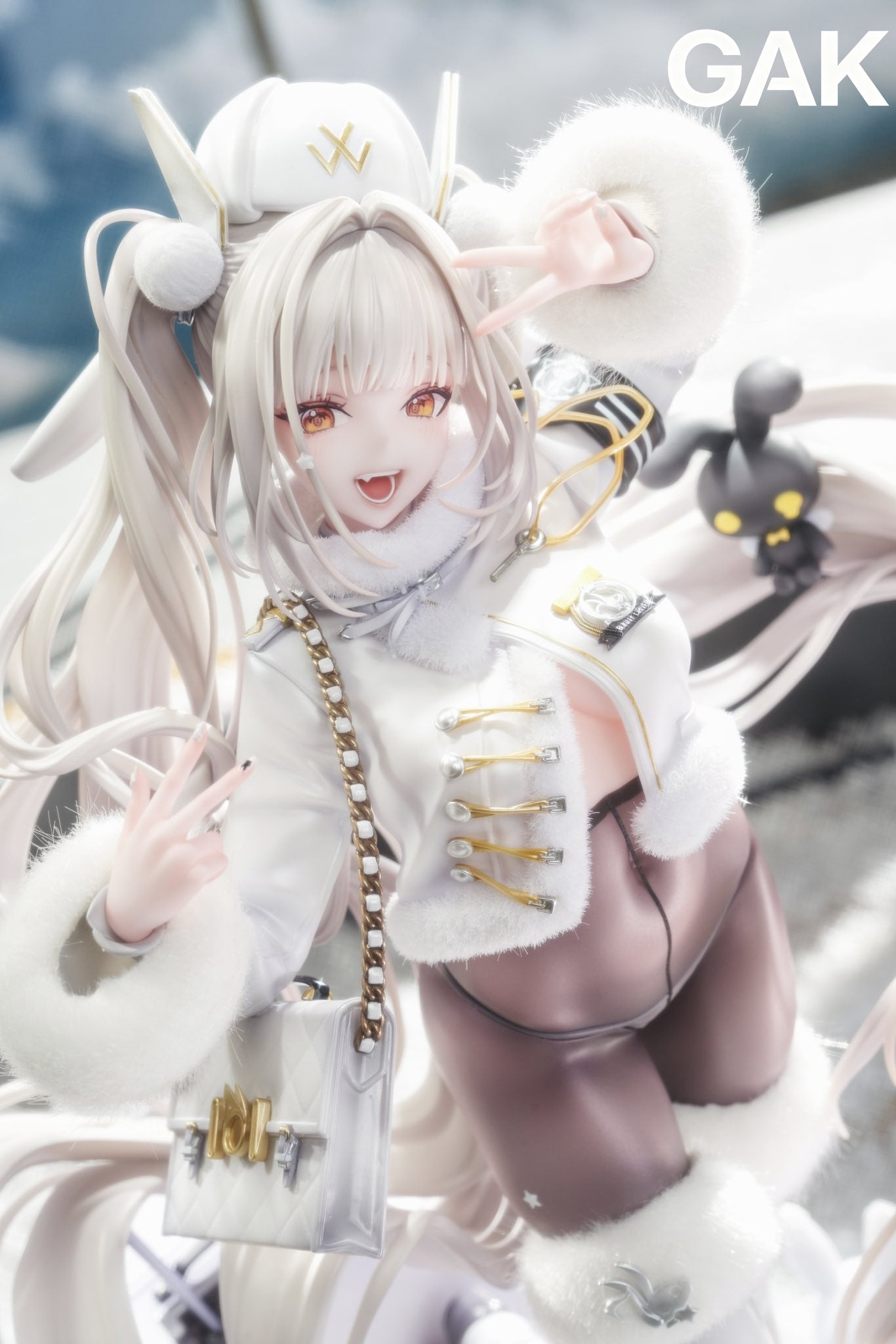 GAK Studio - Blanc: Lucky Express
