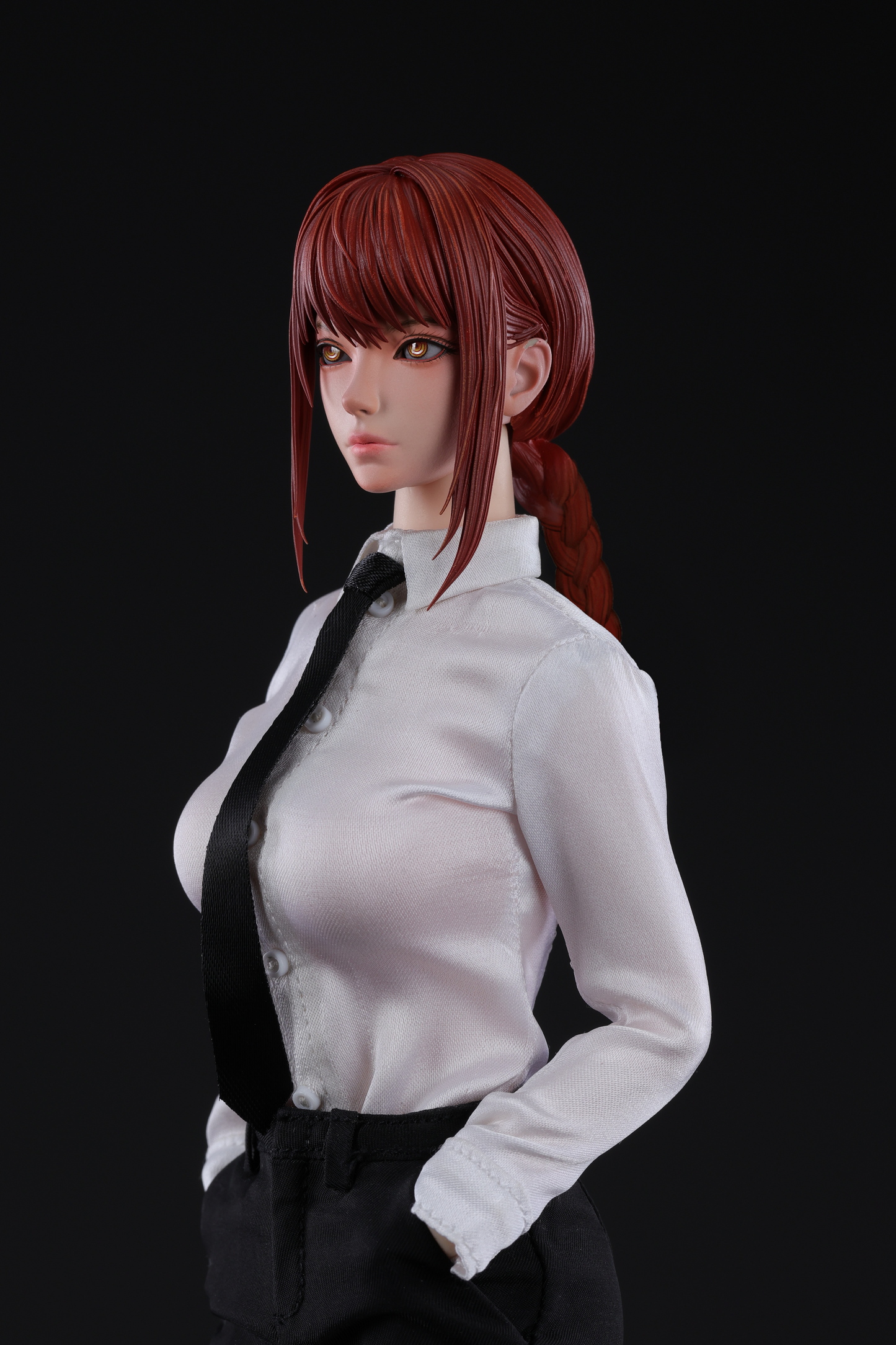 Box Qi Studio - Makima Platinum Silicone Articulated Action Figure
