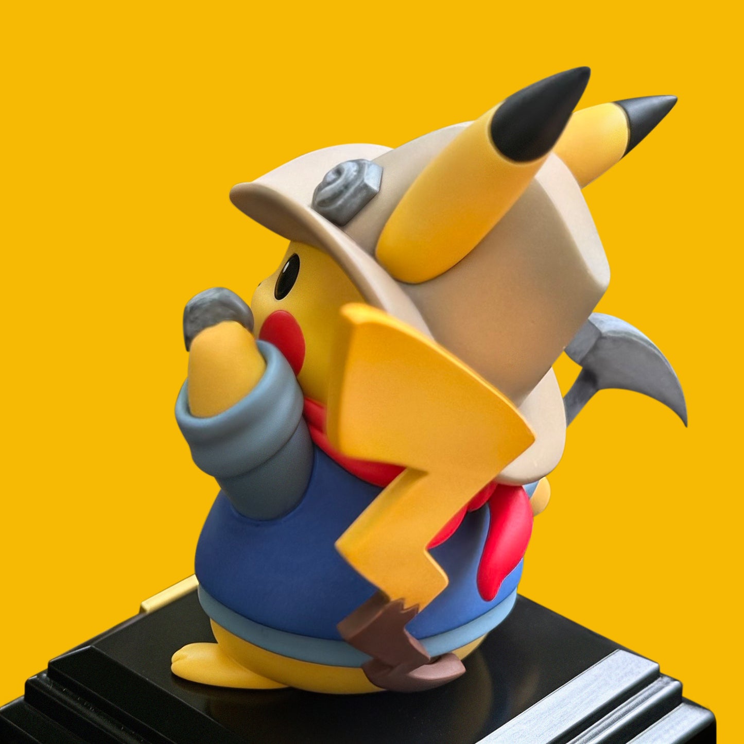 Miumiu Studio - Explorer Image Pikachu