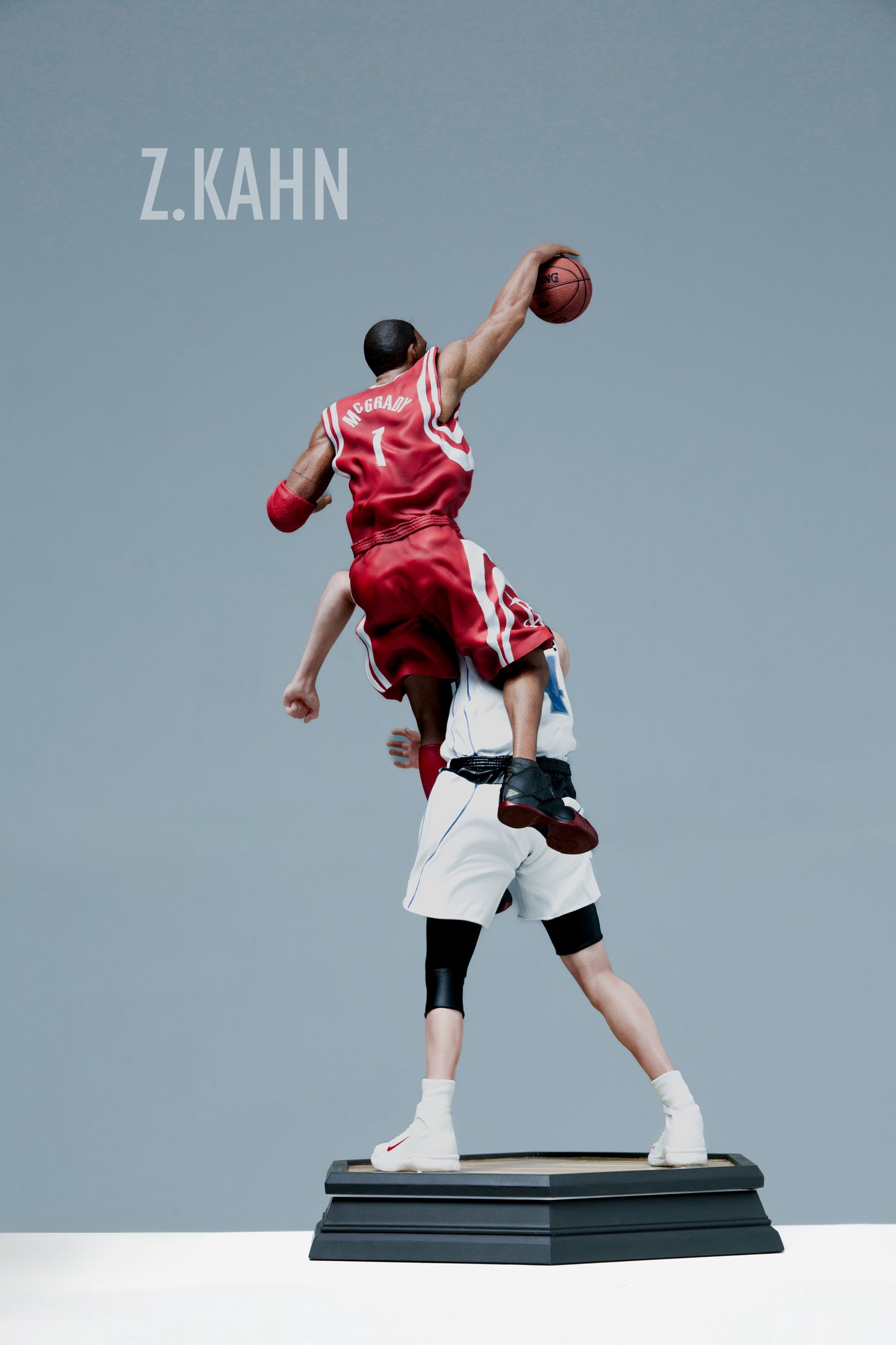 Z.kahn Studio - Tracy McGrady posterized Shawn Bradley [ZB 09]
