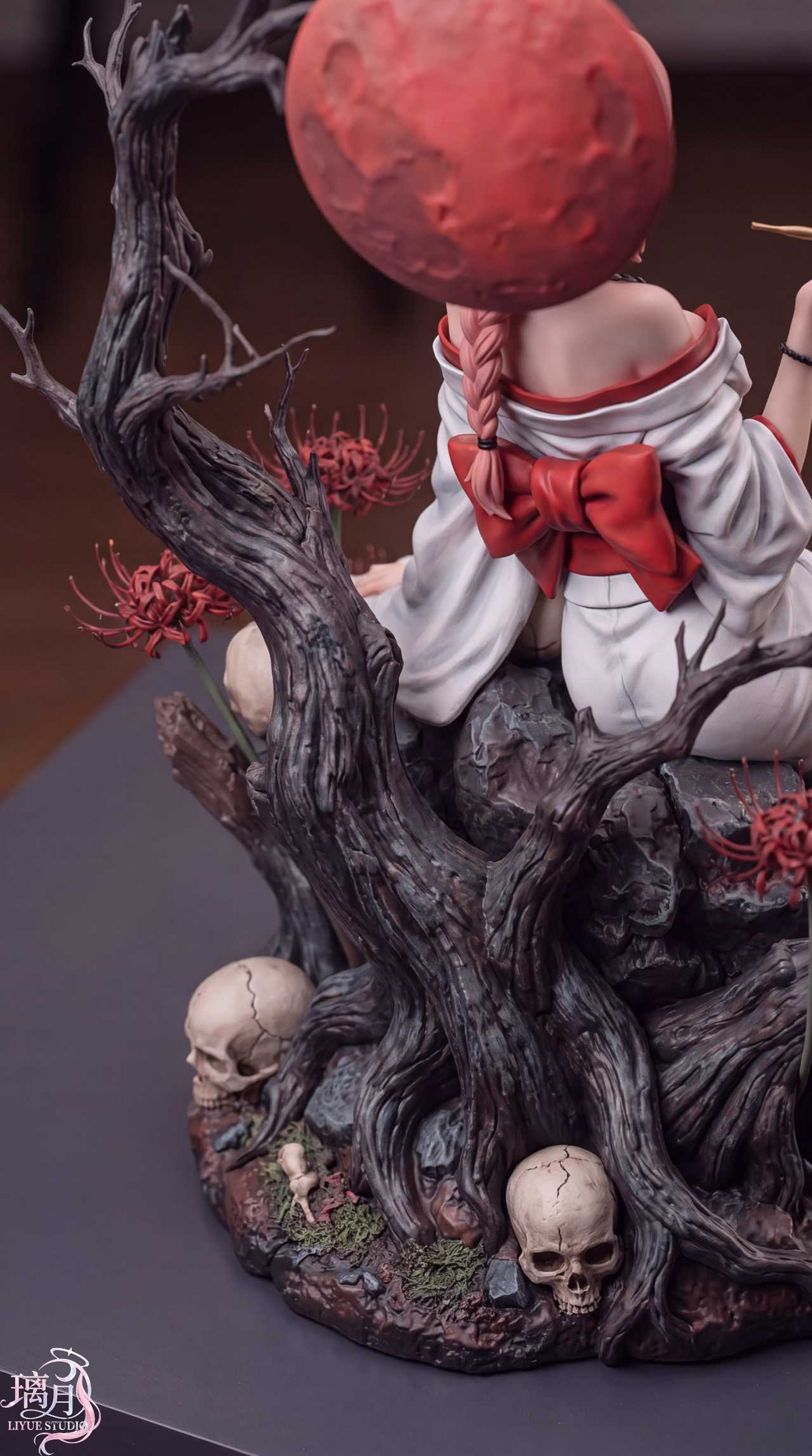 LIYUE Studio - Makima 2.0 Red Moon Beyond
