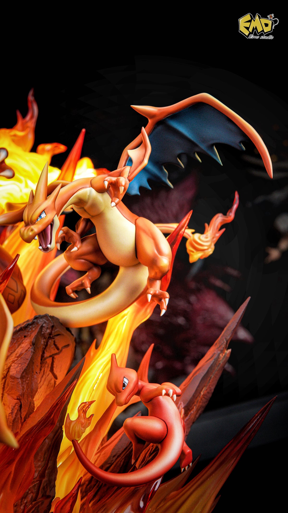 Emo Studio - Charizard