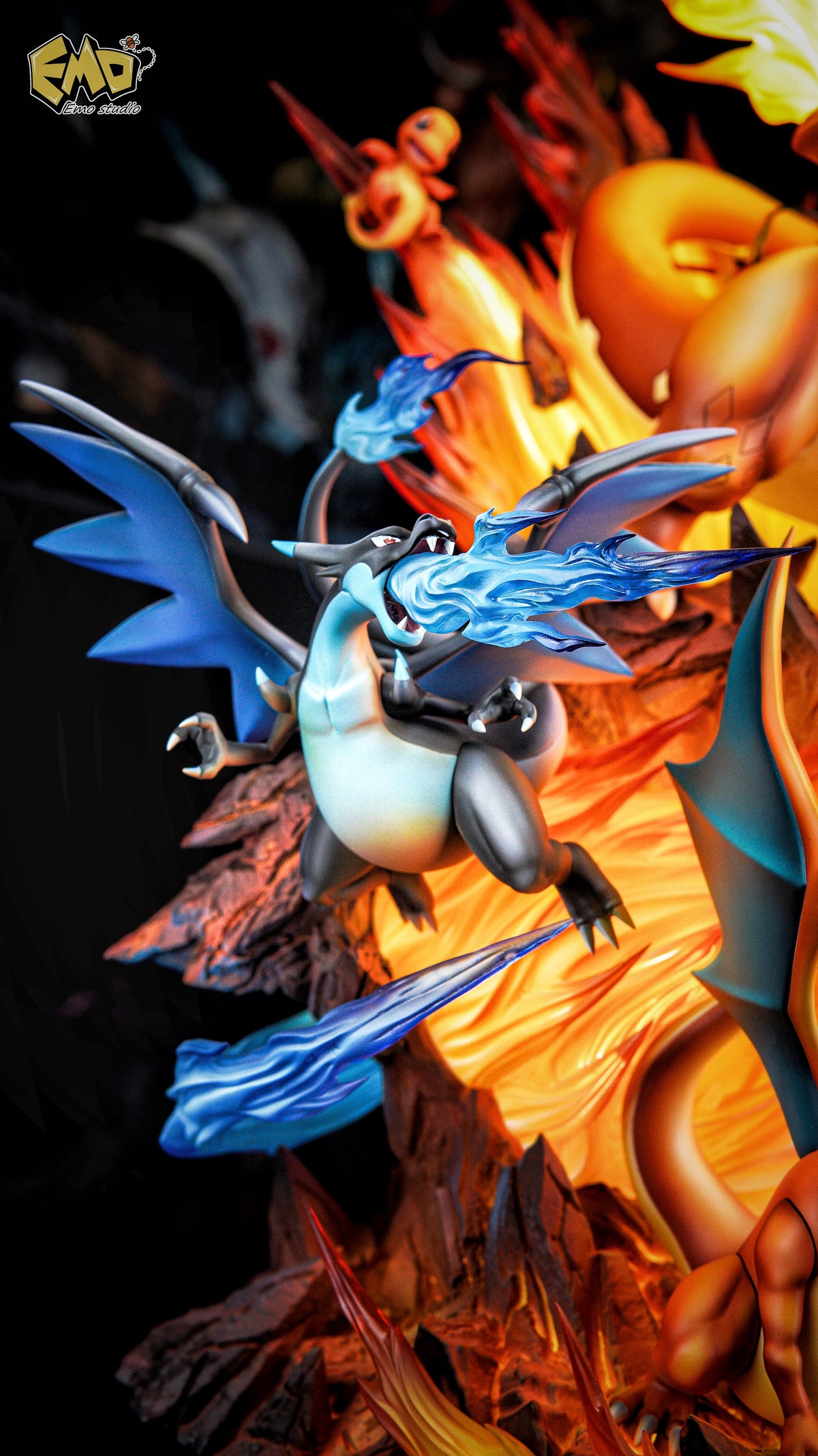 Emo Studio - Charizard