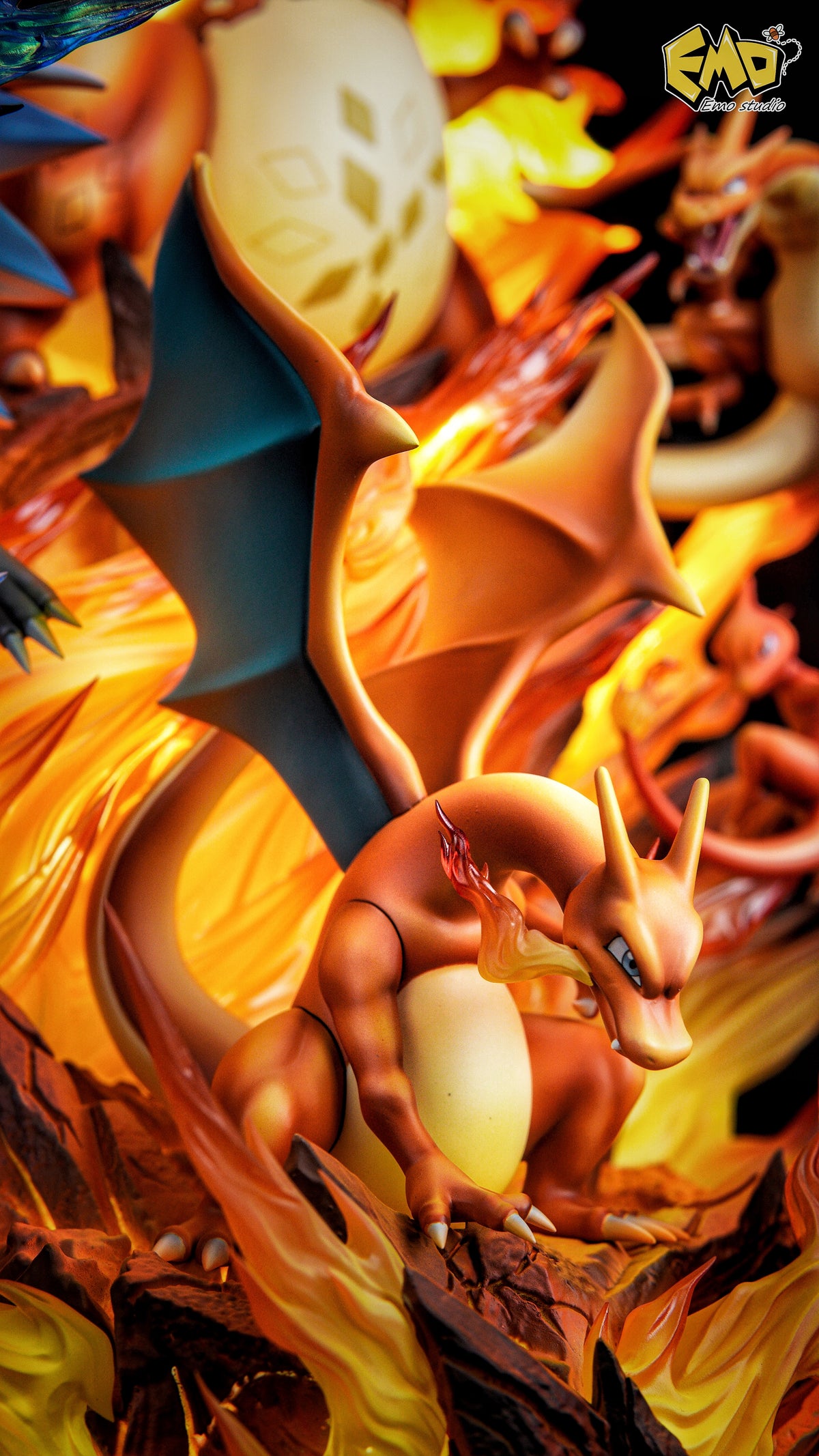 Emo Studio - Charizard