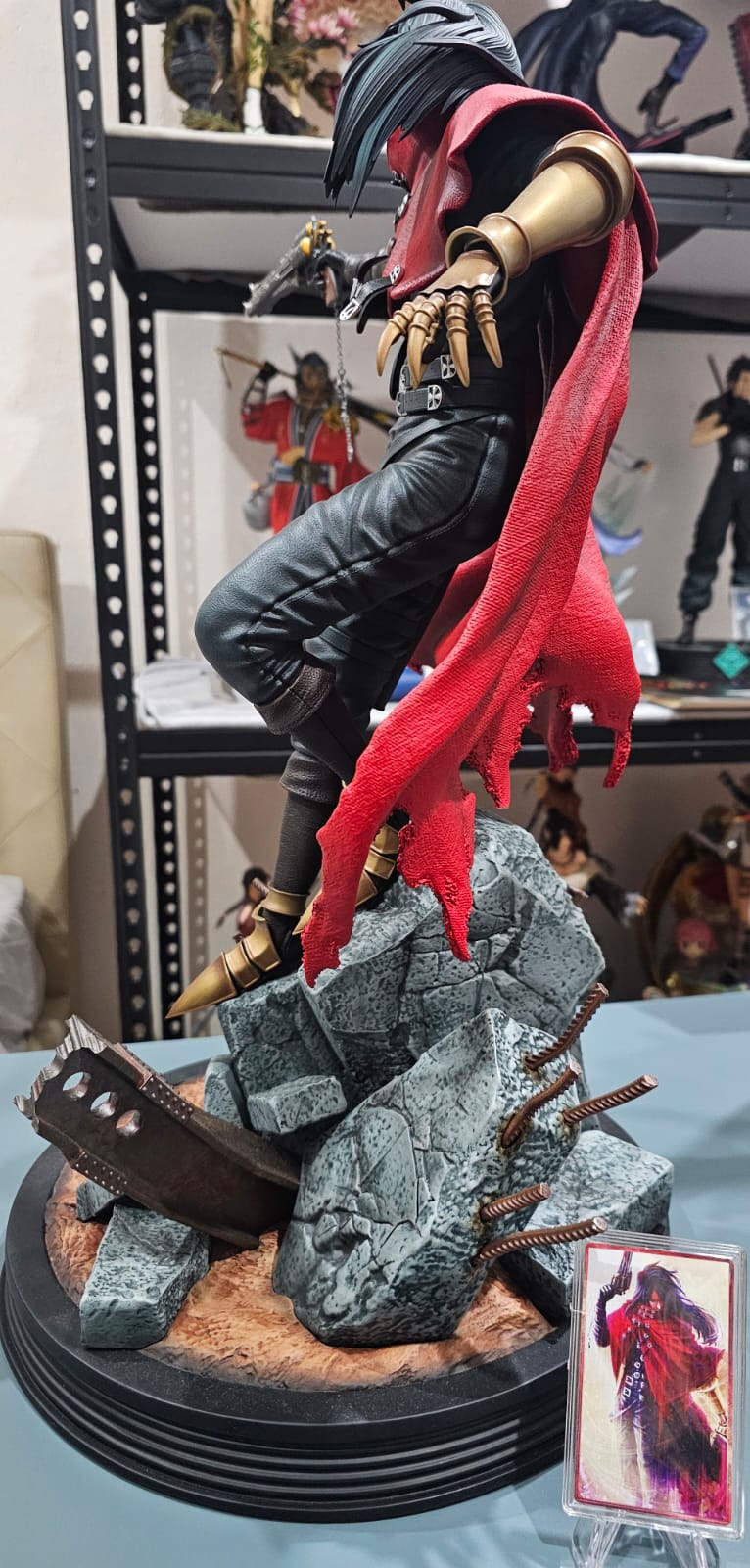 Solar Studio - Vincent Valentine