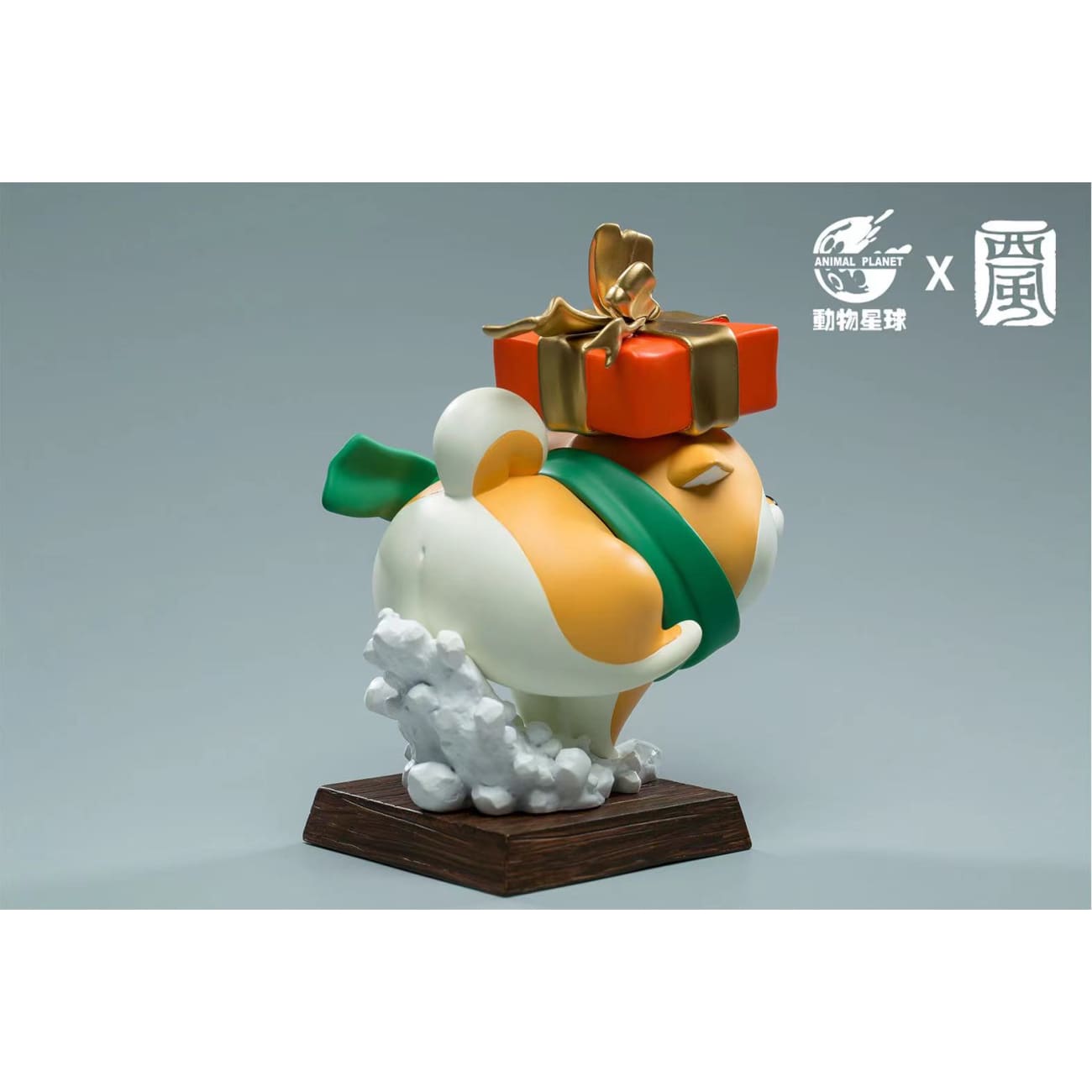 Animal Planet x Xifeng - Corgi’s Christmas