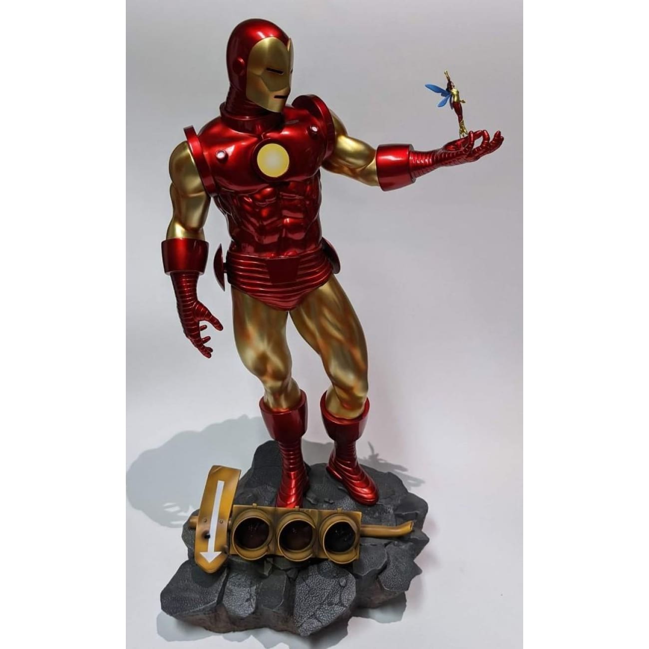 Arkham Studio - Alex Ross Style Iron Man [1/4 scale] 