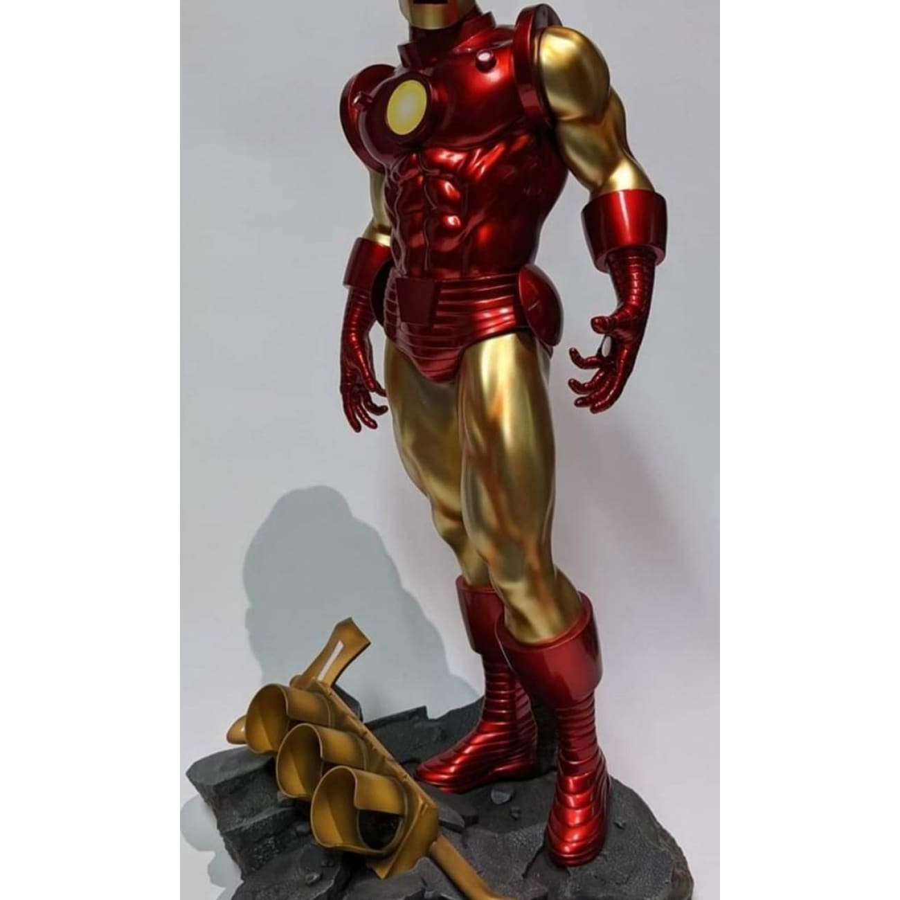 Arkham Studio - Alex Ross Style Iron Man [1/4 Scale] – Avolounge