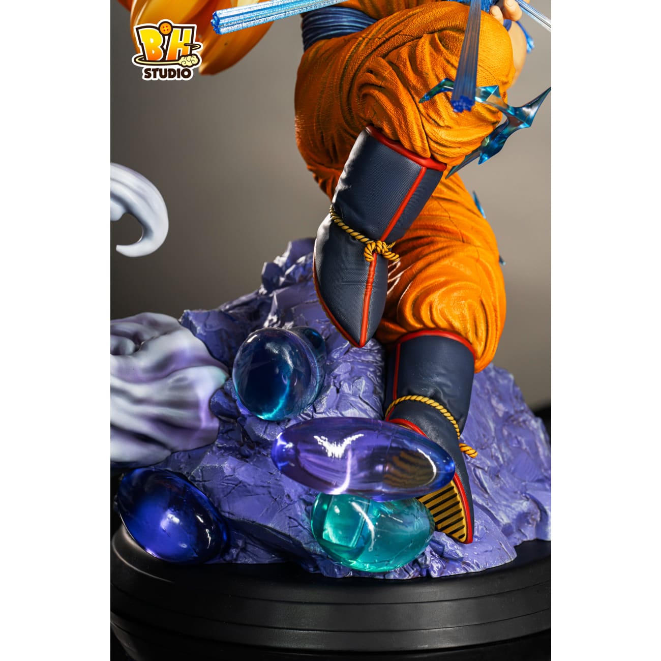 BH Studio - Explode Super Saiyan 3 Son Goku