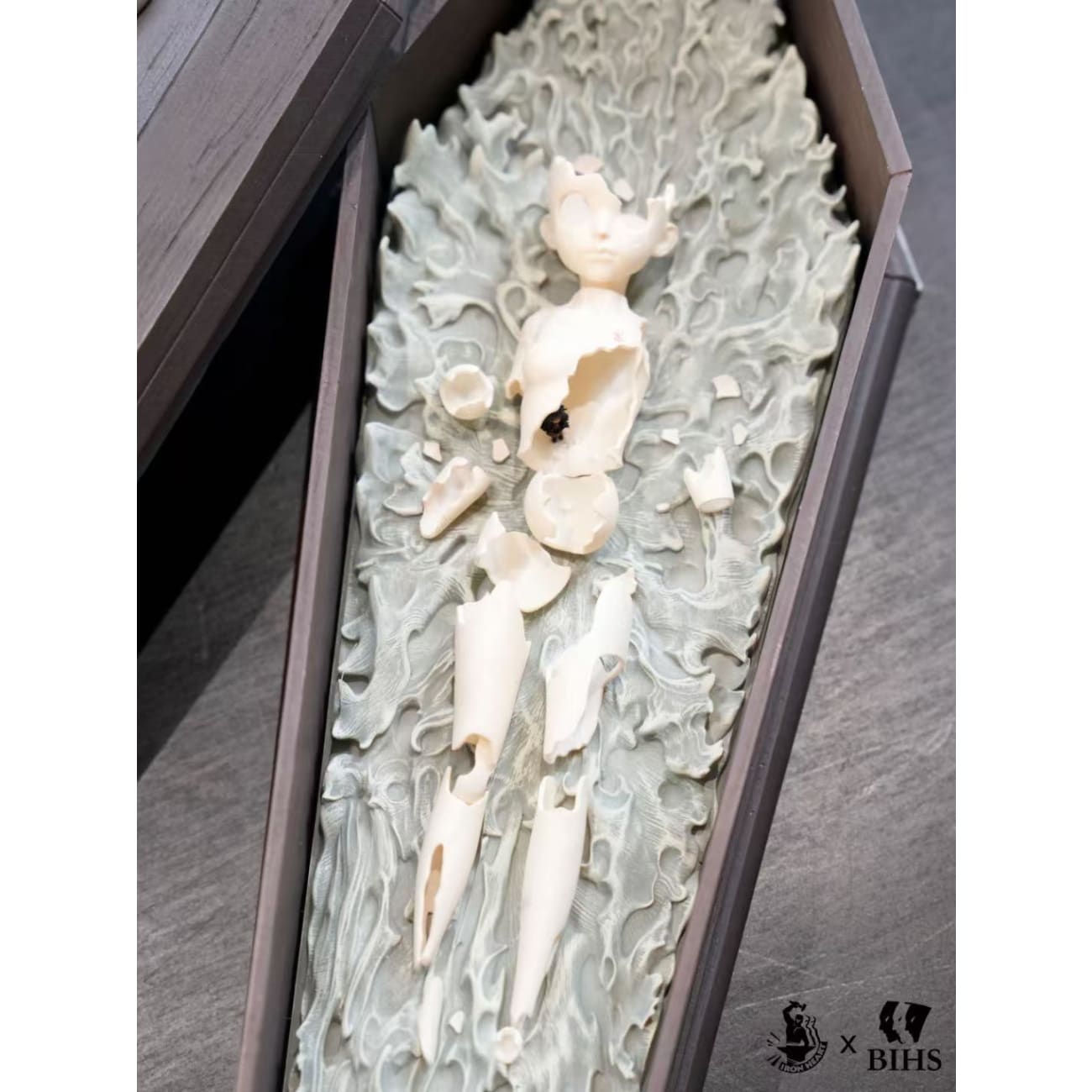 BIHS Studio - Black Dog Pulling Coffin