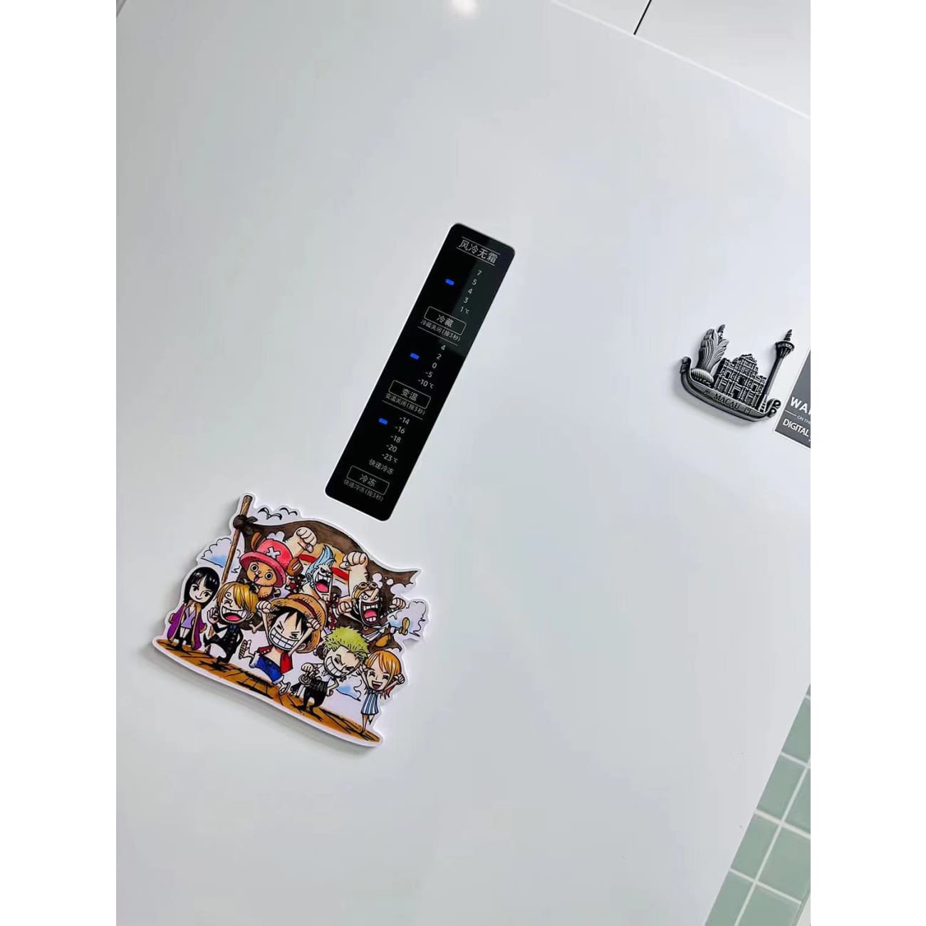 Billion Birds Studio - Characters of One Piece Straw Hat Fridge Magnet