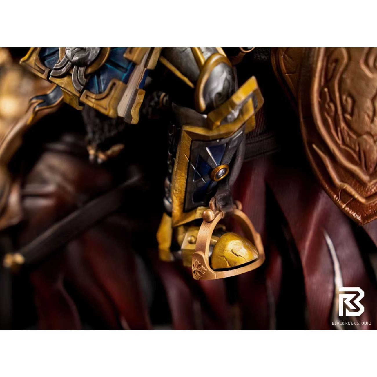 Black Rock Studio - T6 Raid Lightbringer Raiment [4 Variants]