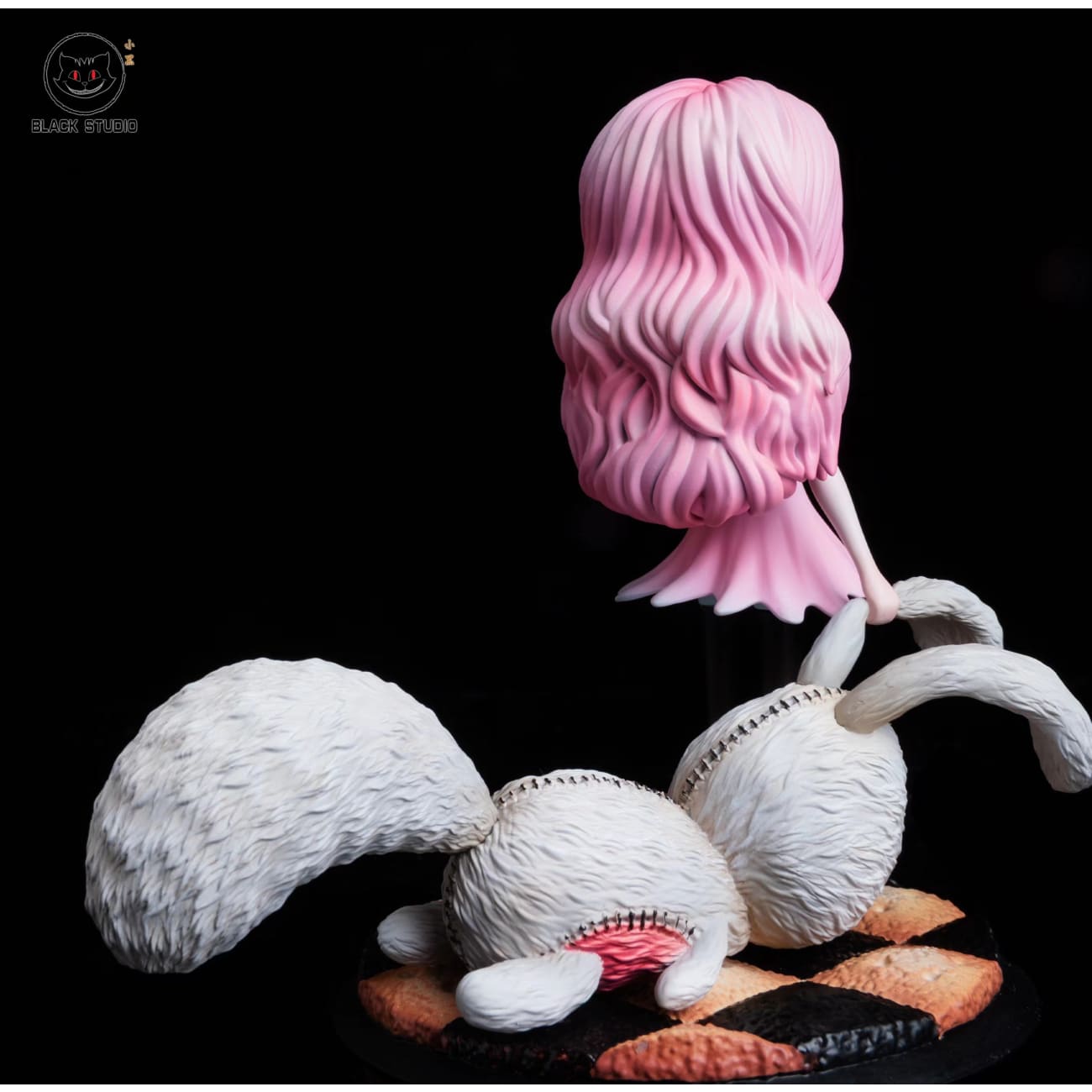 Black Studio - Charlotte Compote / Charlotte Anana