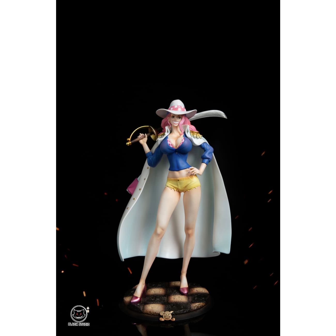 Black Studio - Young Big Mom Charlotte Linlin