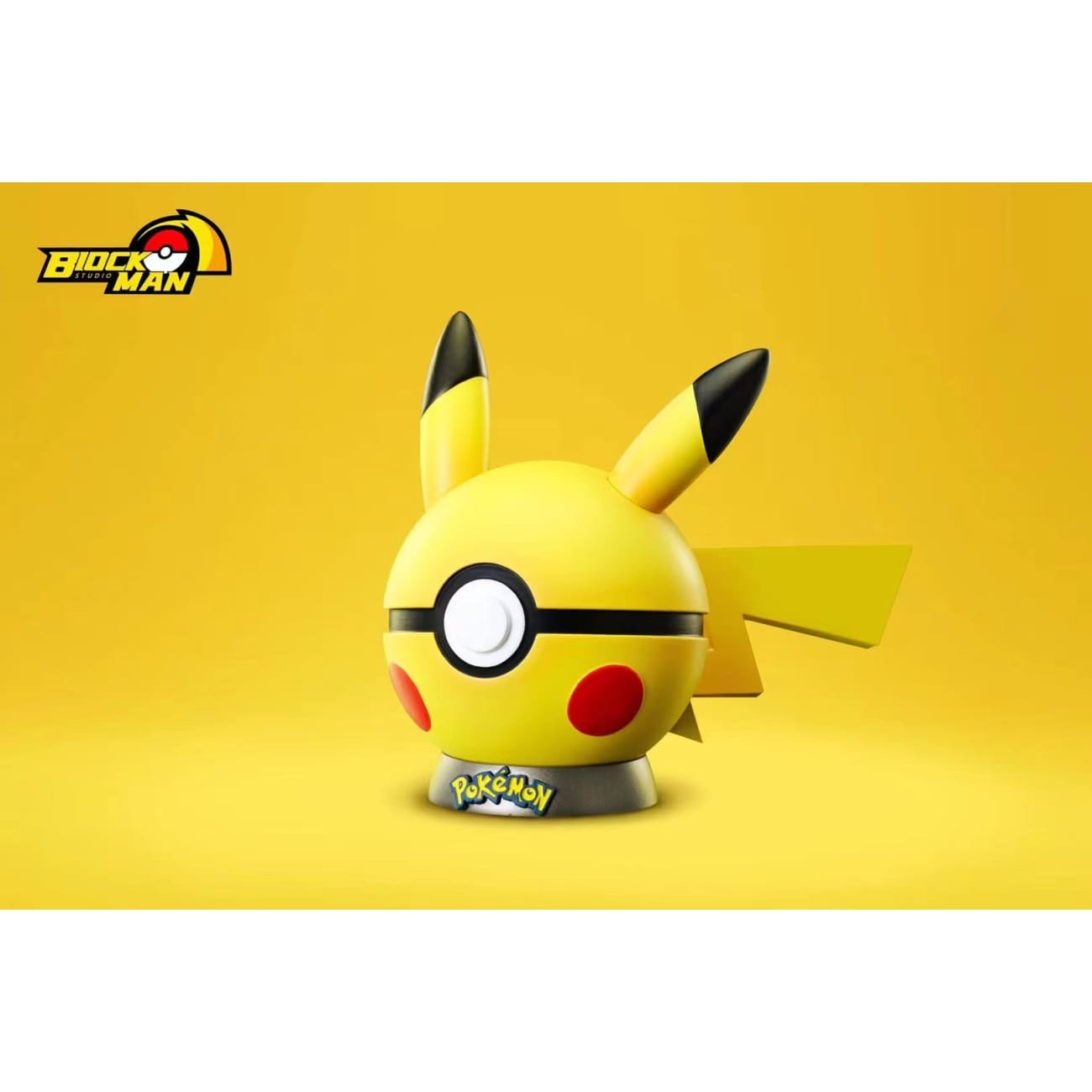 Block Man Studio - Pikachu Poke Ball