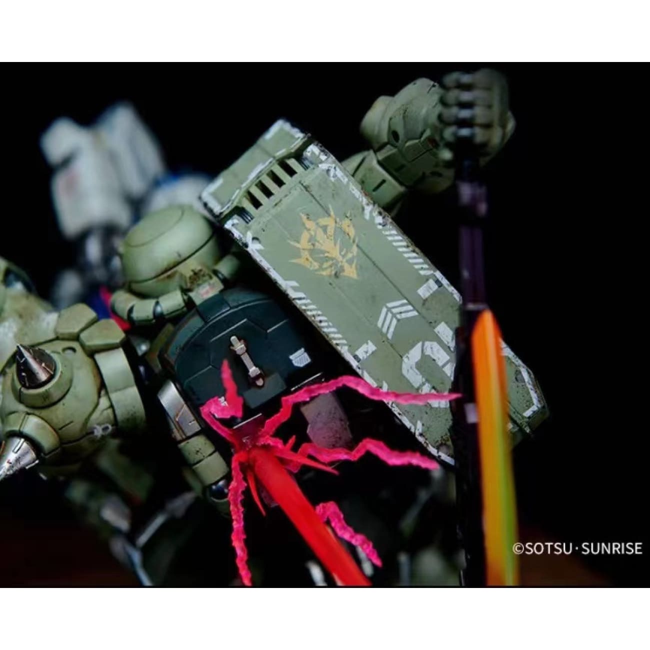 BN Figure DX - Gundam VS Zaku