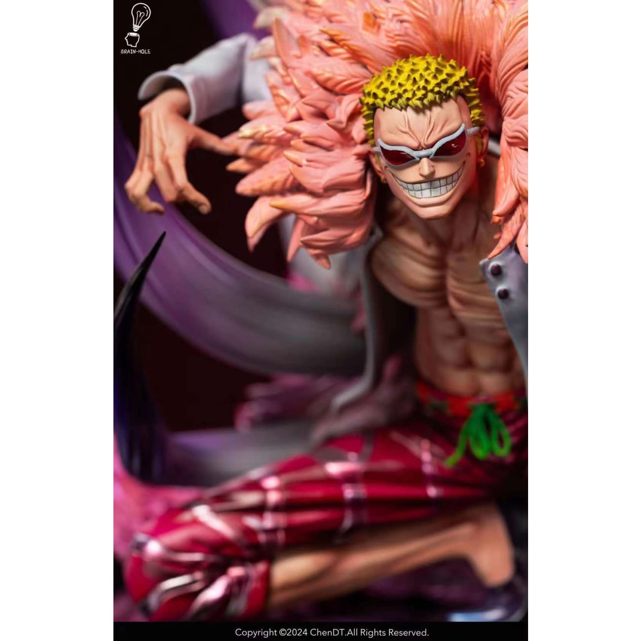 Brain Hole Studio - Squatting Donquixote Doflamingo