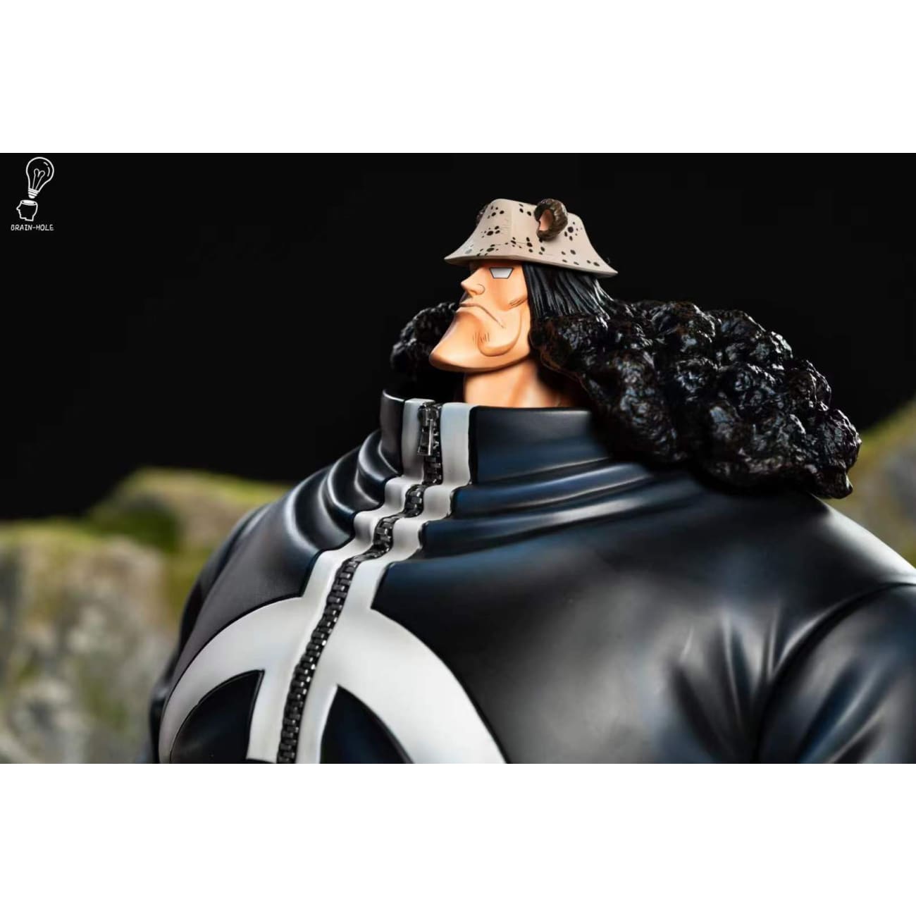 Brain Hole Studio - Standing Bartholemew Kuma [2 Variants]