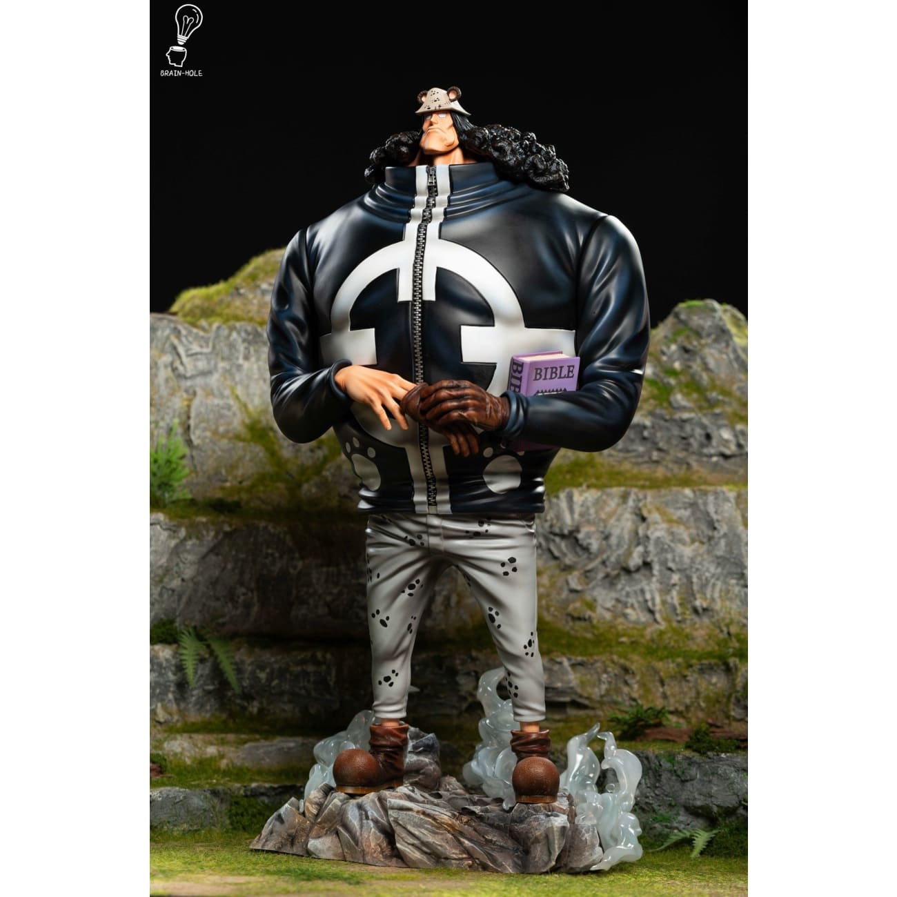 Brain Hole Studio - Standing Bartholemew Kuma [2 Variants]