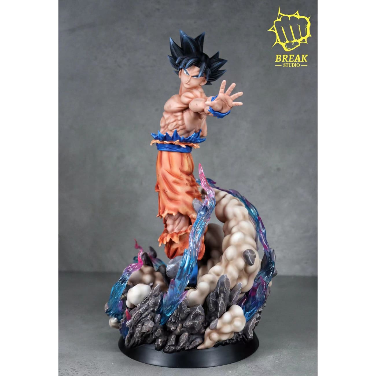Break Studio - Son Goku Ultra Instinct