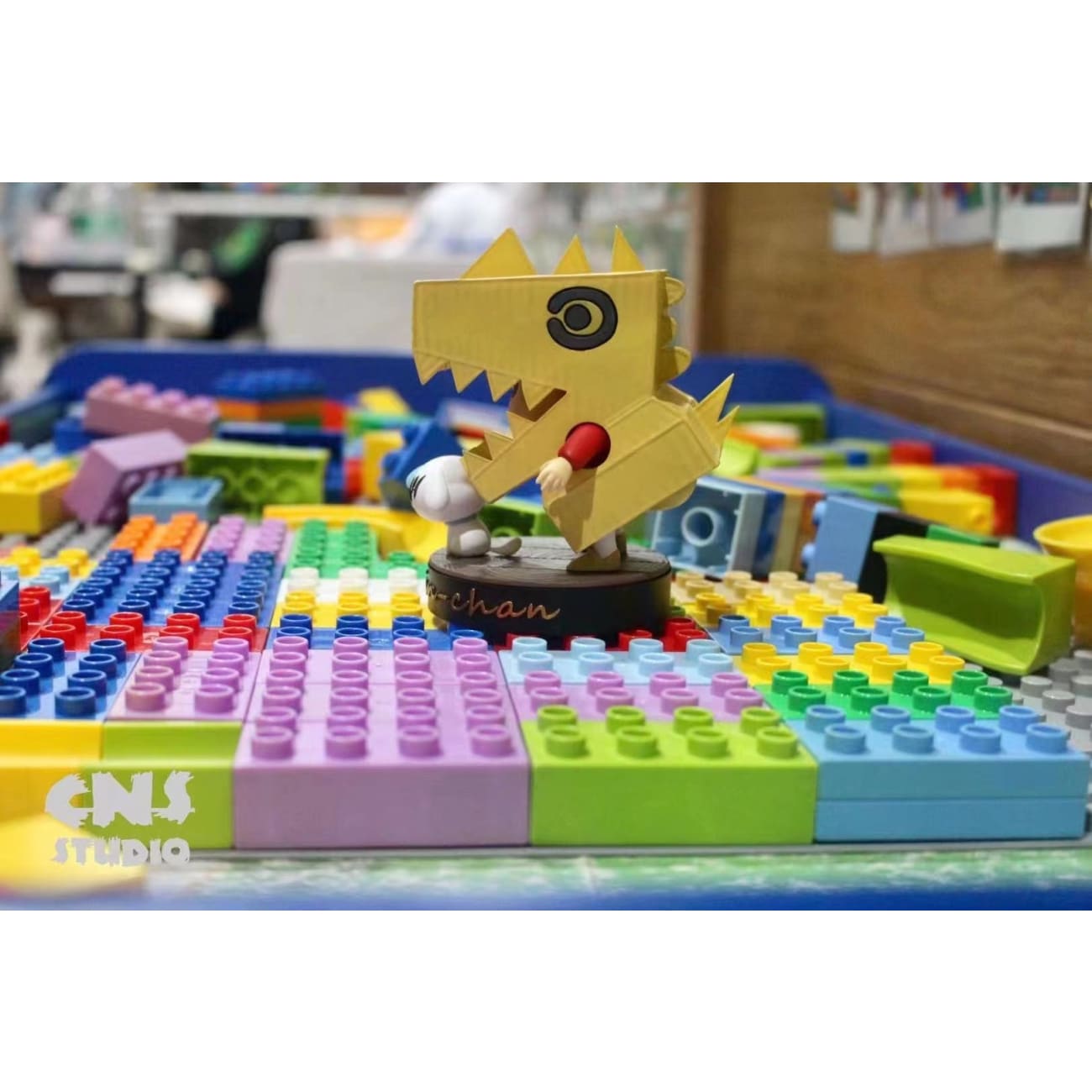 Crayon Studio - Shin Chan cosplay Carton Dinosaur