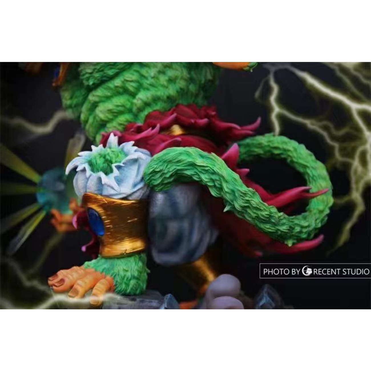 Crescent Studio - Legendary Great Ape Broly 