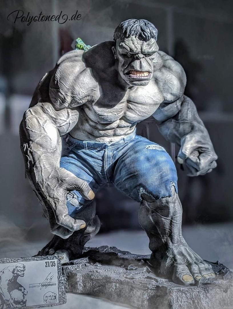 Oomph Studios - Grey Hulk [1/4 scale]