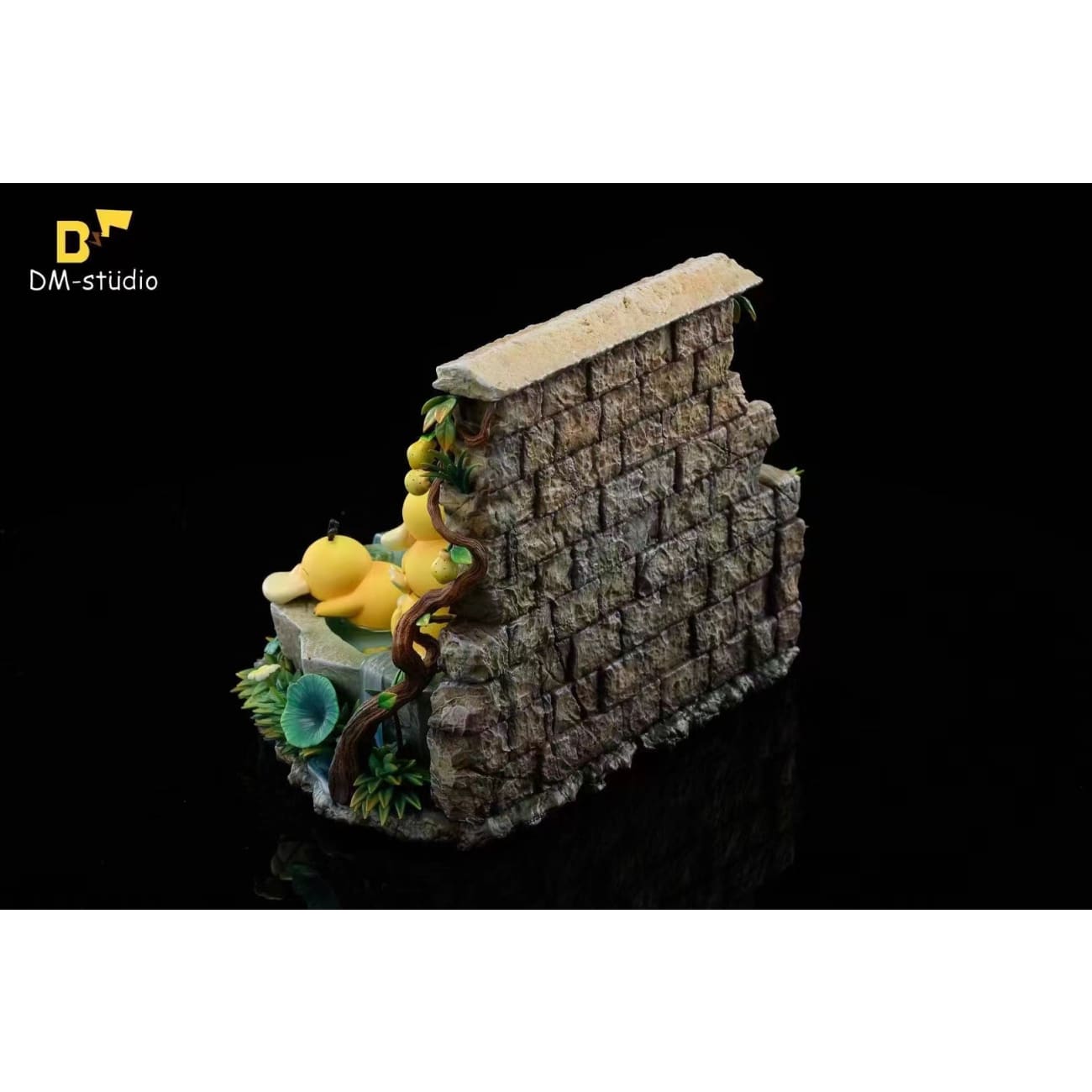 DM Studio - Playful Psyduck Pool 